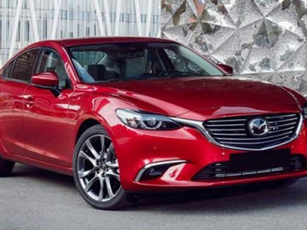 Nỗi khổ vợ xinh lái ô tô tiền tỷ đi làm, chồng soi từng dấu vết mỗi ngày