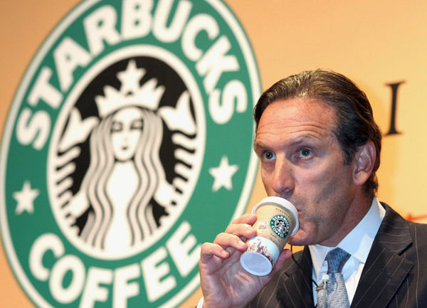 Cựu CEO Starbucks: Từ kẻ nhặt rác, phải bán máu kiếm tiền tới tỷ phú cà phê - 1 Cựu CEO Starbucks: Từ kẻ nhặt rác, phải bán máu kiếm tiền tới tỷ phú cà phê - 1
