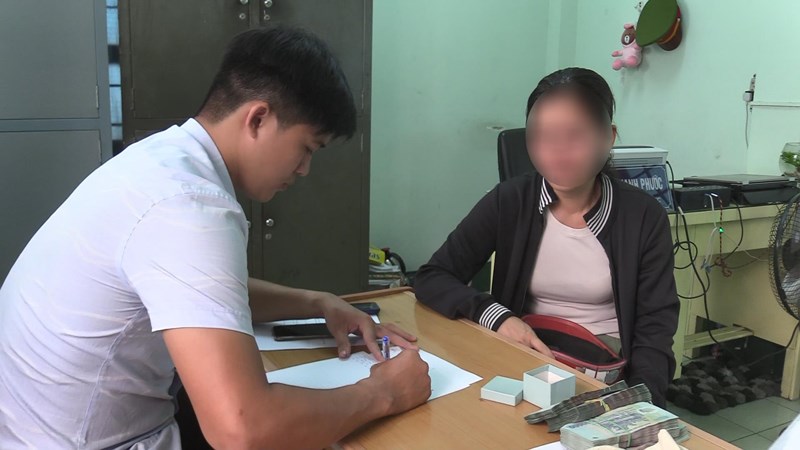 Bình Dương: Người giúp việc lấy trộm hơn 270 triệu đồng