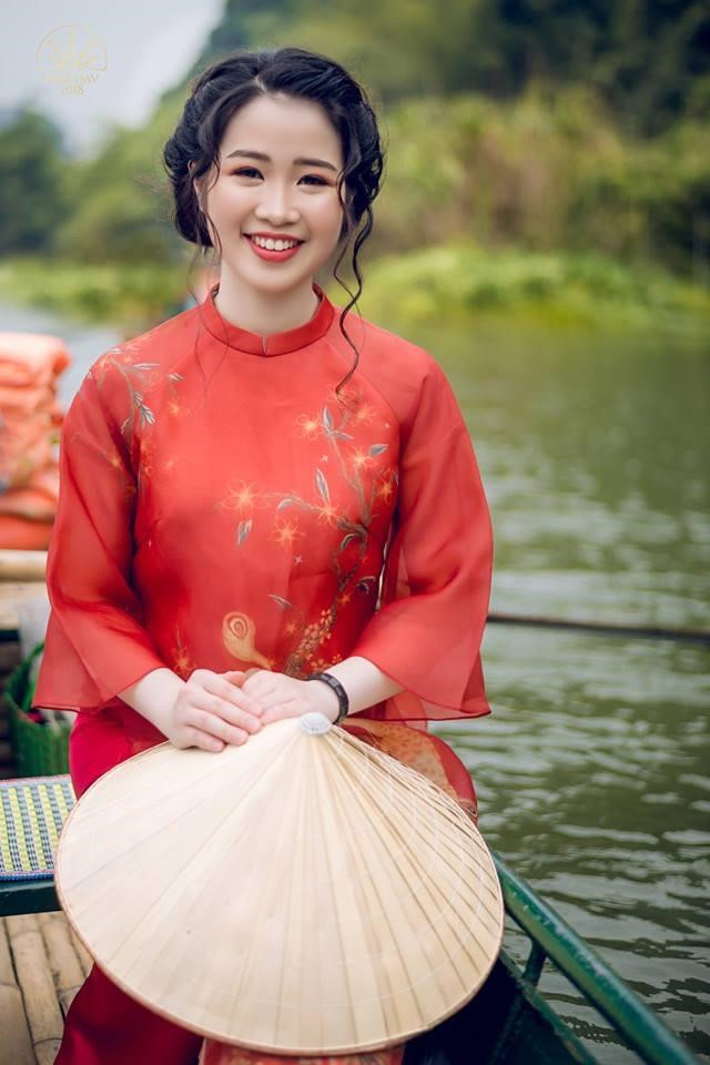 Dàn hot girl Học viện Ngoại giao toàn Hoa khôi, MC nổi tiếng