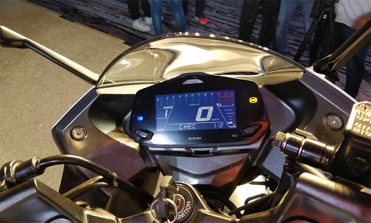 Suzuki Gixxer SF 250 mới - đối thủ của Honda CBR250R - 2 Suzuki Gixxer SF 250 mới - đối thủ của Honda CBR250R - 2
