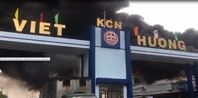 Hiện trường vụ cháy công ty ở Bình Dương: Lửa khói cuồn cuộn cao hàng chục mét