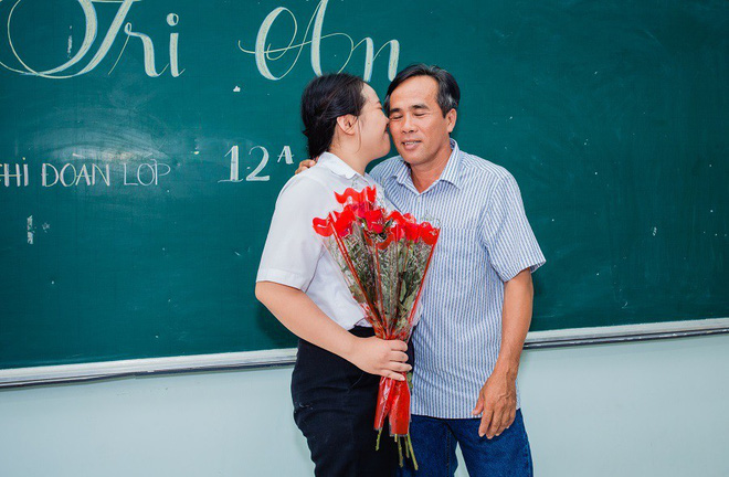 Ảnh kỷ yếu rơi nước mắt của học sinh Vũng Tàu