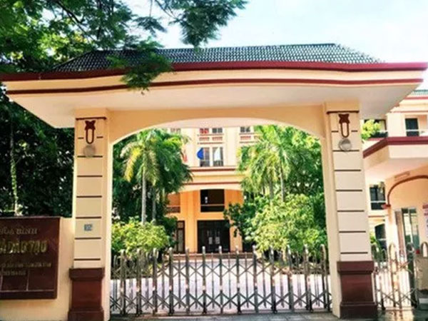 Xem xét kiểm điểm 26 cán bộ sau vụ gian lận thi THPT ở Hoà Bình