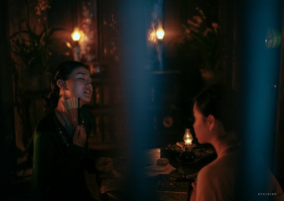 Gu thời trang bốc lửa của mỹ nhân phim Vợ Ba