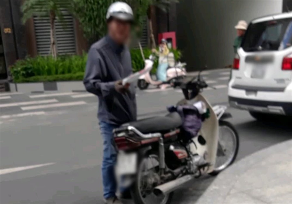 Cận cảnh quy trình mua bán giấy khám sức khỏe siêu tốc qua mạng