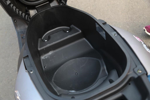 So sánh Yamaha Latte và FreeGo - đánh đổi an toàn lấy tiện lợi