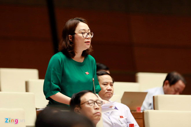 Vì sao điều luật cấm quảng cáo, bán rượu bia trên mạng bị đẩy ra?