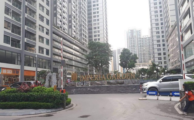 Nạn nhân bị người đàn ông ngoại quốc sàm sỡ trong thang máy chung cư ở Hà Nội là 1 phụ nữ và 1 bé gái