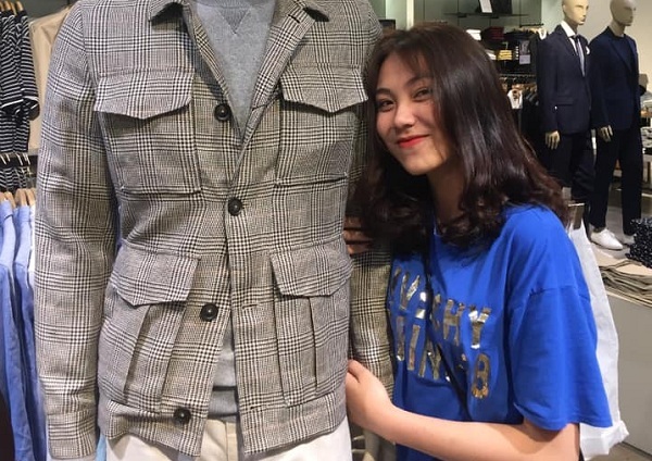 Đỉnh cao sống ảo như gái ế: tuyệt chiêu có bạn trai chuẩn 6 múi như người mẫu chỉ trong một nốt nhạc!