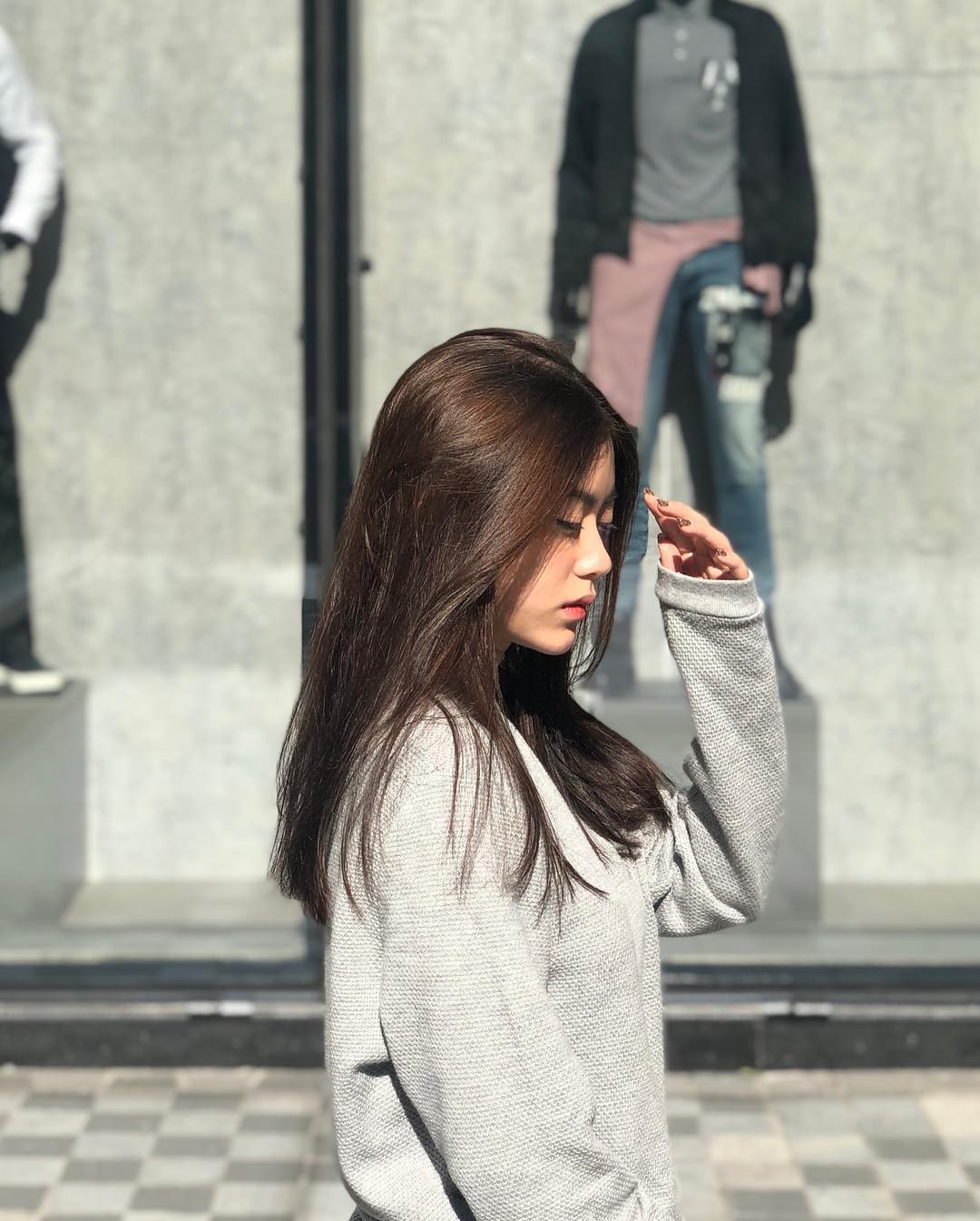 Girl xinh Instagram sinh năm 1998 kiếm 100 triệu/tháng, nỗ lực làm đẹp vì... người yêu mới của người yêu cũ