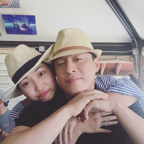 Bã xã Lam Trường: Đôi khi cãi nhau với anh, tôi block facebook luôn