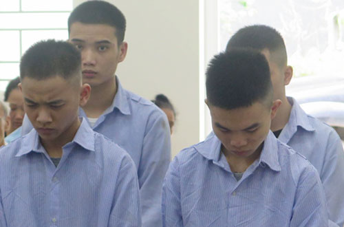 Anh nhận tử hình, em lĩnh 14 năm tù vì nghĩ bị nhìn đểu