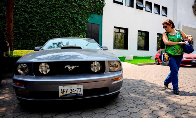 Mexico bán đấu giá ôtô tham nhũng, lấy tiền chia cho người nghèo