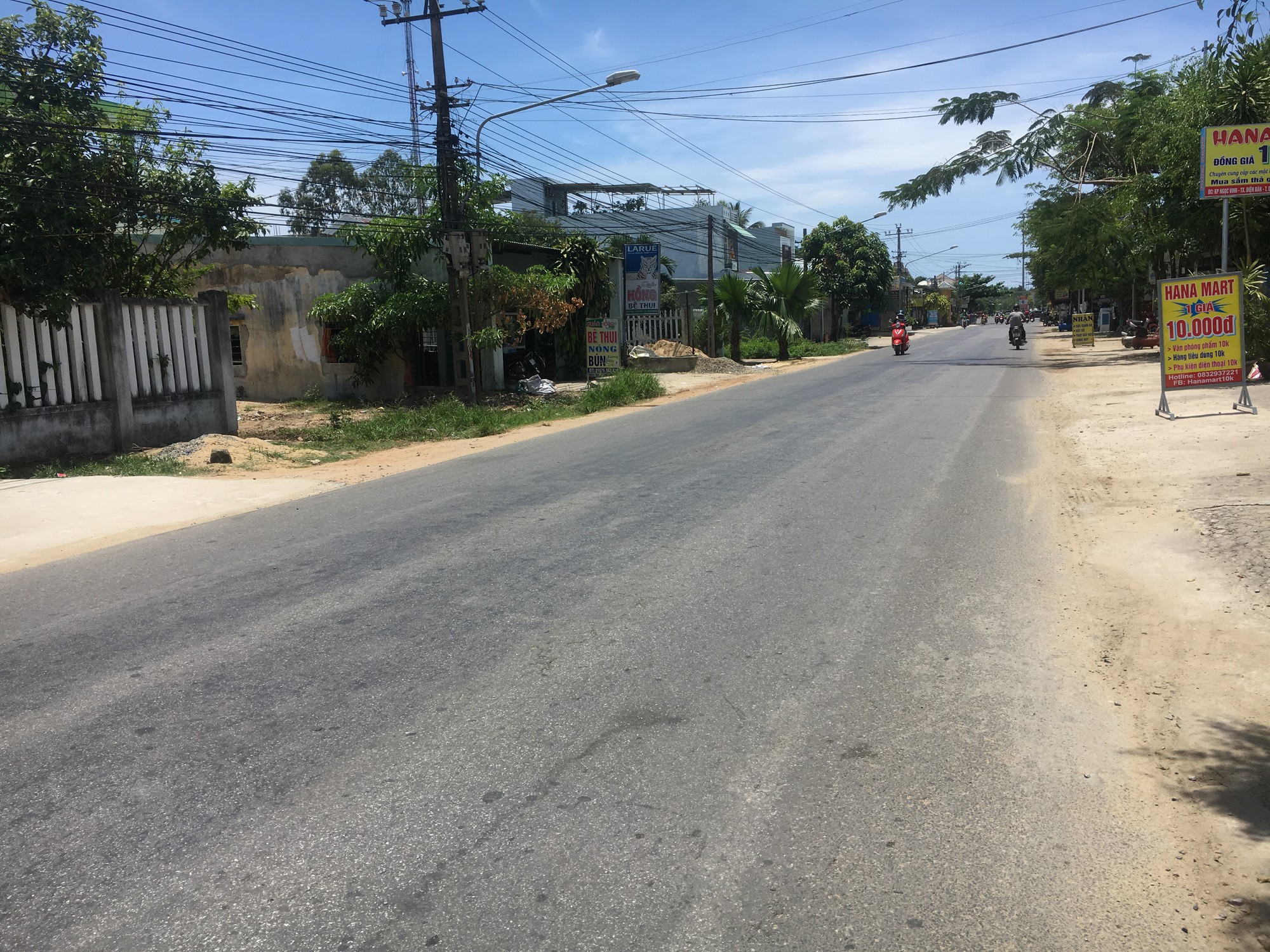 Truy tìm ô tô tông người mẹ và 2 con nhỏ thương vong rồi bỏ chạy