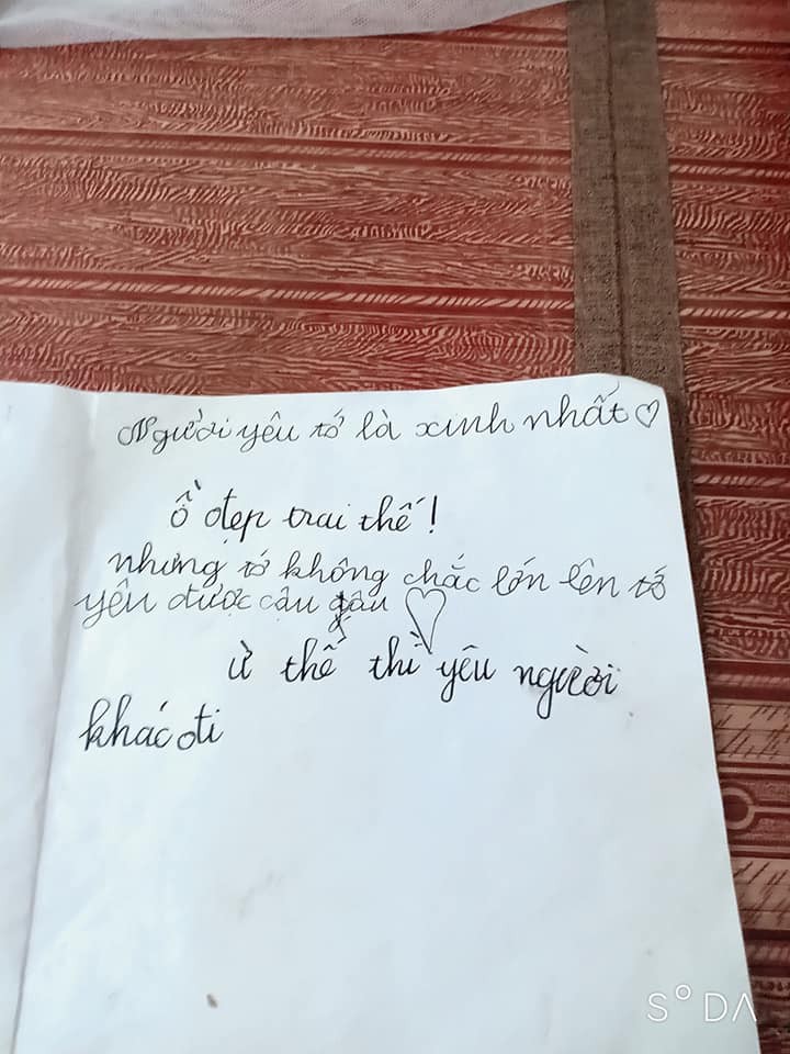 Cậu bé lớp 2 viết thư tay tỏ tình với bạn gái, nhưng cái kết khét lẹt lại khiến dân mạng cười bò