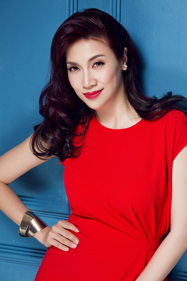 Maya sốc và buồn đến đơ người khi Vợ Ba ngừng chiếu, Pha Lê chê cảnh nóng kinh tớm