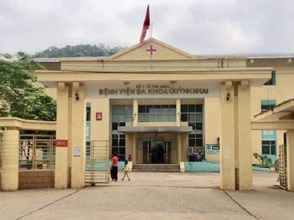 Bé gái 13 tuổi nghi bị làm nhục trong phòng X-Quang kể gì?