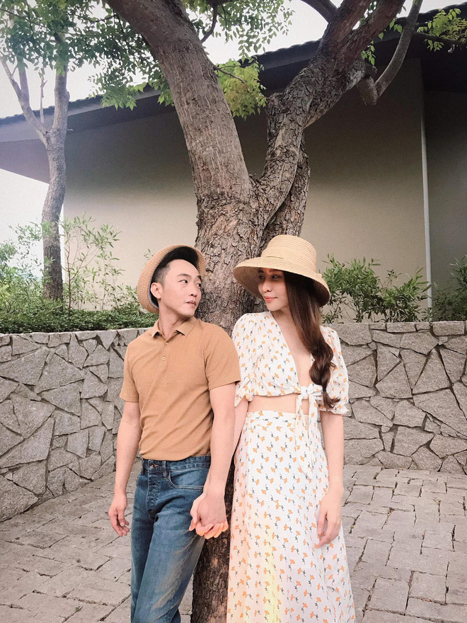 Đàm Thu Trang diện váy cưới lộng lẫy, khoe vẻ đẹp mong manh trước ngày về chung nhà với Cường Đô La