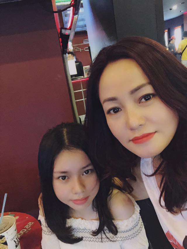 Thực hư chuyện mẹ diễn viên 15 tuổi của Vợ Ba bị tố nợ 200 triệu nên ép con gái đóng cảnh 18+