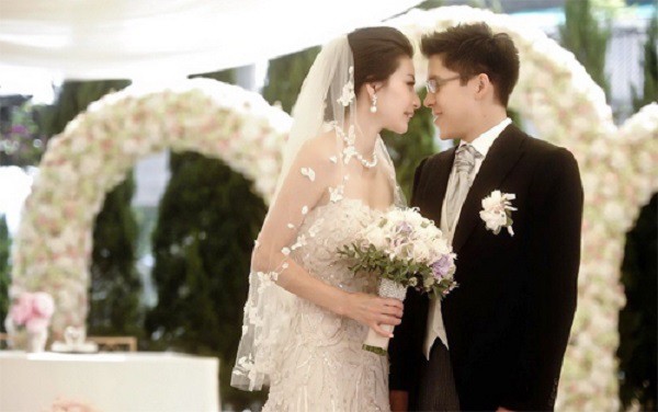 Vợ sinh 2 con gái bị cả họ chê không biết đẻ, chồng nghe vậy lập tức đáp trả 1 câu khiến tất cả nín lặng