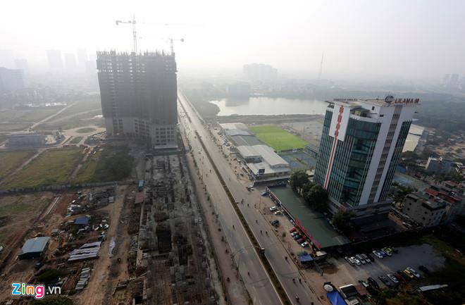 Ngộp thở 6.000 căn chung cư trên tuyến đường 2 km ở Hà Nội