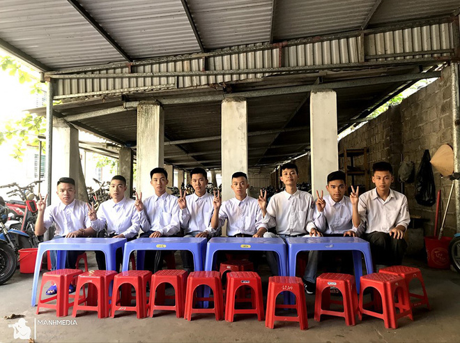 Bộ ảnh đơ có đẳng cấp, tạo dáng trăm kiểu như một trước khi ra trường của hội bạn thân nhận về bão like - 10 Bộ ảnh đơ có đẳng cấp, tạo dáng trăm kiểu như một trước khi ra trường của hội bạn thân nhận về bão like - 10