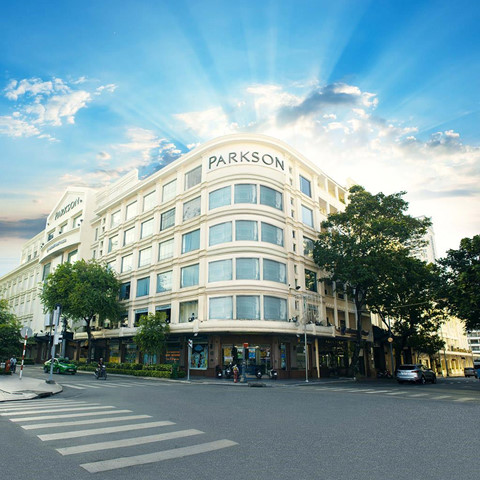 Parkson lột xác sau nhiều năm thua lỗ, đóng cửa đồng loạt