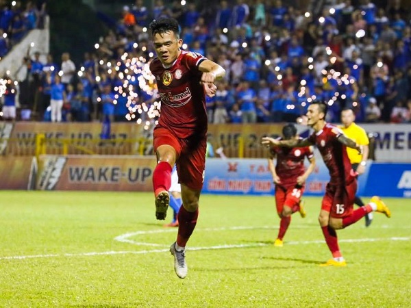 [TRỰC TIẾP] TP.HCM vs SLNA, 19h ngày 25/5 (Vòng 11 V.League 2019)