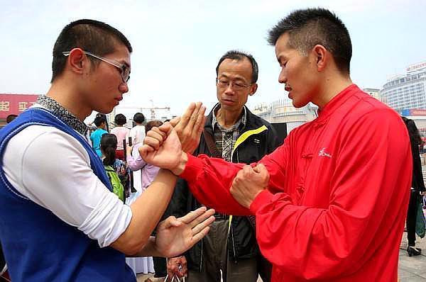 Sư phụ Vịnh Xuân: Từ Hiểu Đông đang tẩy não lứa trẻ Trung Quốc