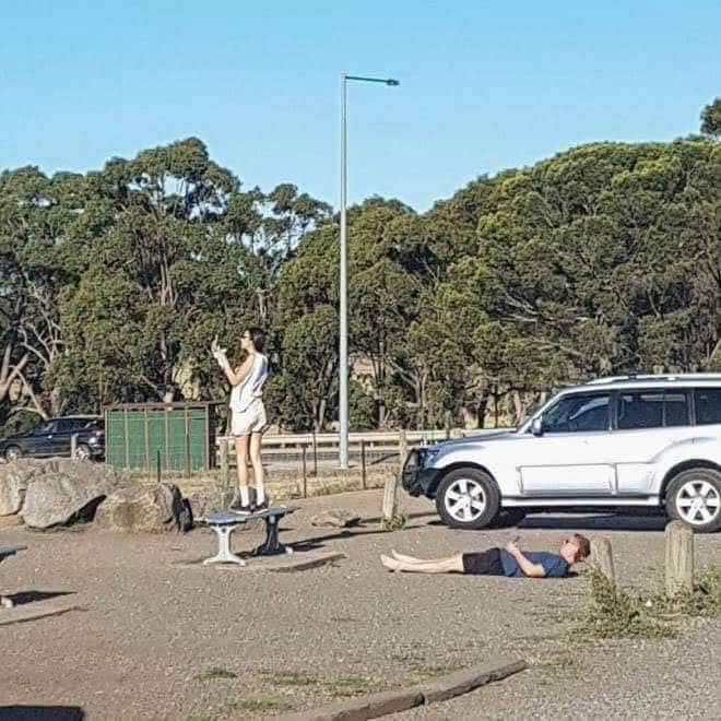 Những hình ảnh cho thấy phía sau một bức ảnh đẹp là hậu trường sống ảo cười ra nước mắt, đời cần gì hơn một anh nhiếp ảnh gia có tâm đến vậy