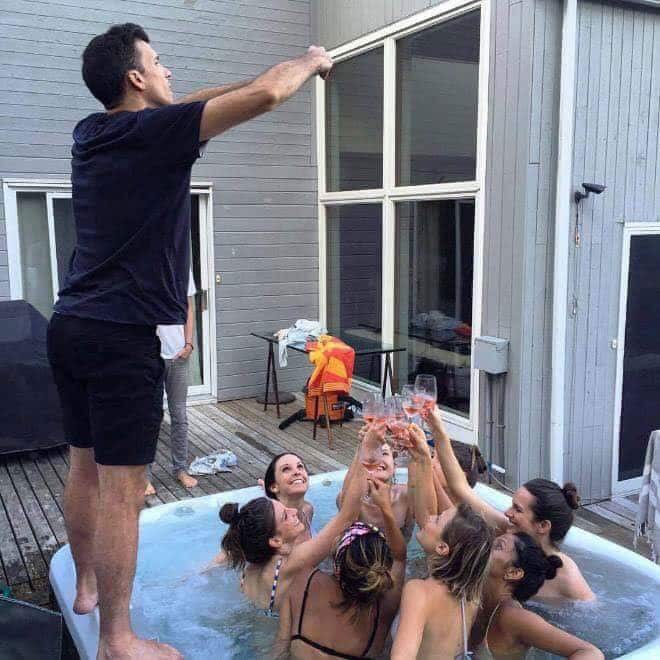 Những hình ảnh cho thấy phía sau một bức ảnh đẹp là hậu trường sống ảo cười ra nước mắt, đời cần gì hơn một anh nhiếp ảnh gia có tâm đến vậy