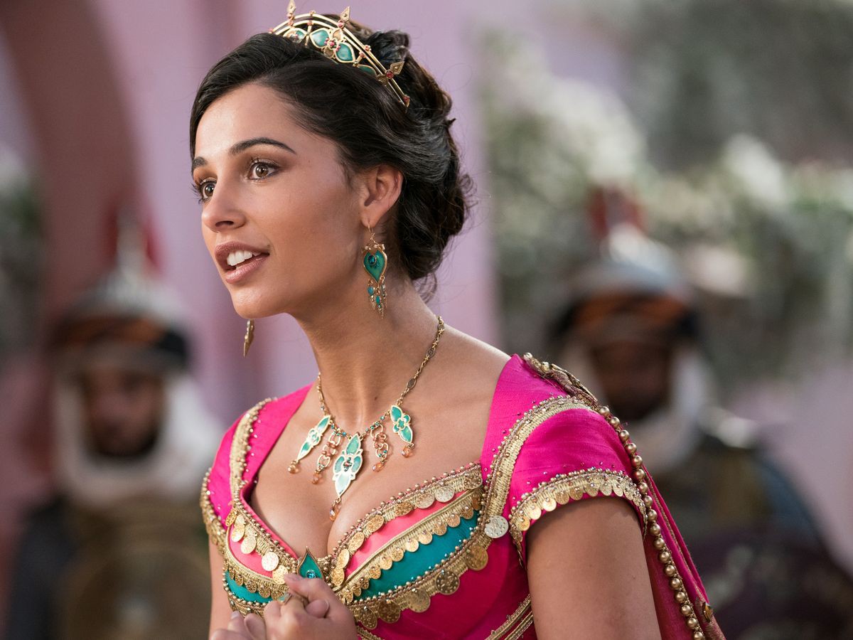 Jasmine đầu tiên của 'Aladdin' Naomi Scott: Vẻ đẹp lai Á - Âu gây bão, từ ca sĩ vô danh thành công chúa mới của Disney - 11 Jasmine đầu tiên của 'Aladdin' Naomi Scott: Vẻ đẹp lai Á - Âu gây bão, từ ca sĩ vô danh thành công chúa mới của Disney - 11