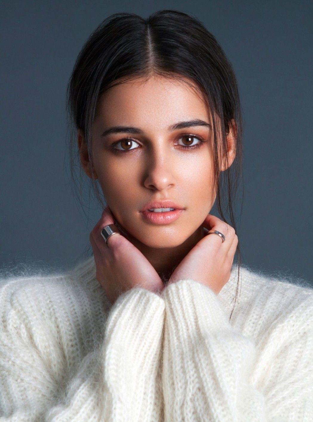 Jasmine đầu tiên của 'Aladdin' Naomi Scott: Vẻ đẹp lai Á - Âu gây bão, từ ca sĩ vô danh thành công chúa mới của Disney - 3 Jasmine đầu tiên của 'Aladdin' Naomi Scott: Vẻ đẹp lai Á - Âu gây bão, từ ca sĩ vô danh thành công chúa mới của Disney - 3