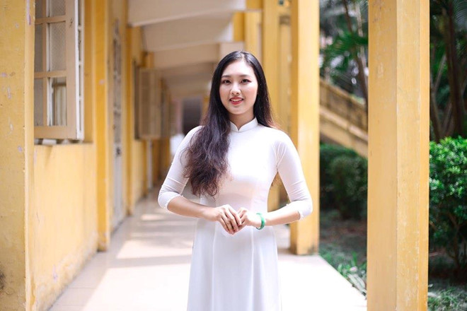 Hoa khôi Học viện Ngân hàng ngại đi giày cao gót vì cao 1,73 m