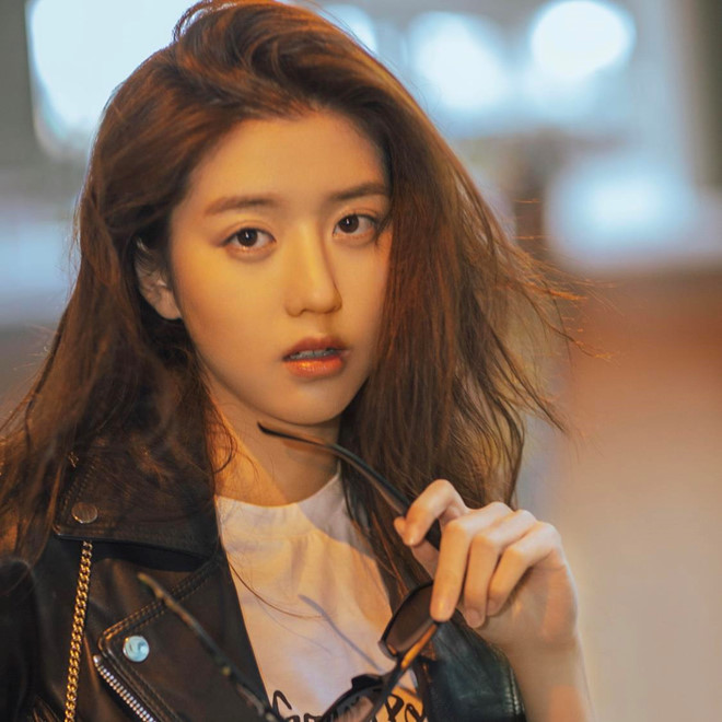 Hot girl Singapore thế hệ mới đa tài, nổi tiếng trong giới trẻ châu Á