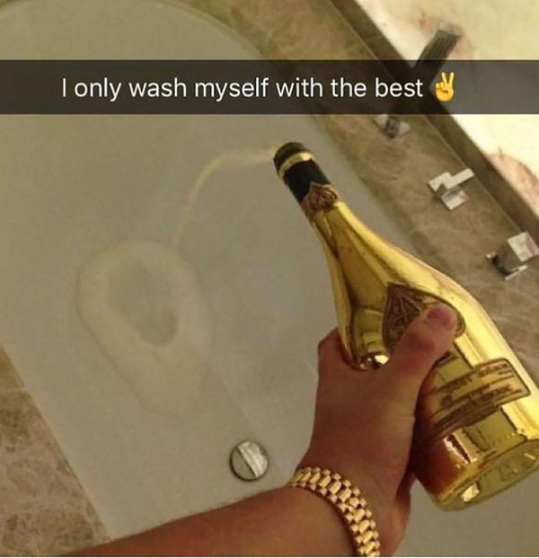 Hài hước loạt ảnh dân mạng đồng loạt tẩy chay trào lưu Hội con nhà giàu trên Instagram