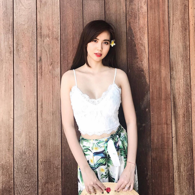 Bộ ba sinh năm 1990 thân thiết và nổi tiếng của làng hot girl Hà Thành