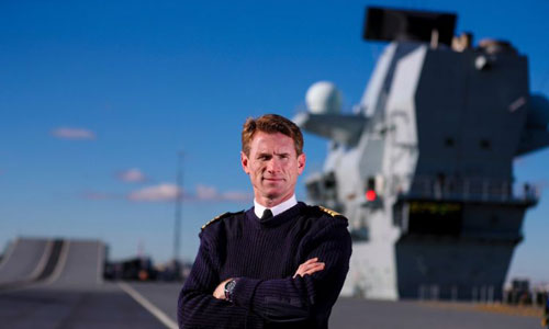 Tàu sân bay Anh về cảng sau khi hạm trưởng bị cách chức