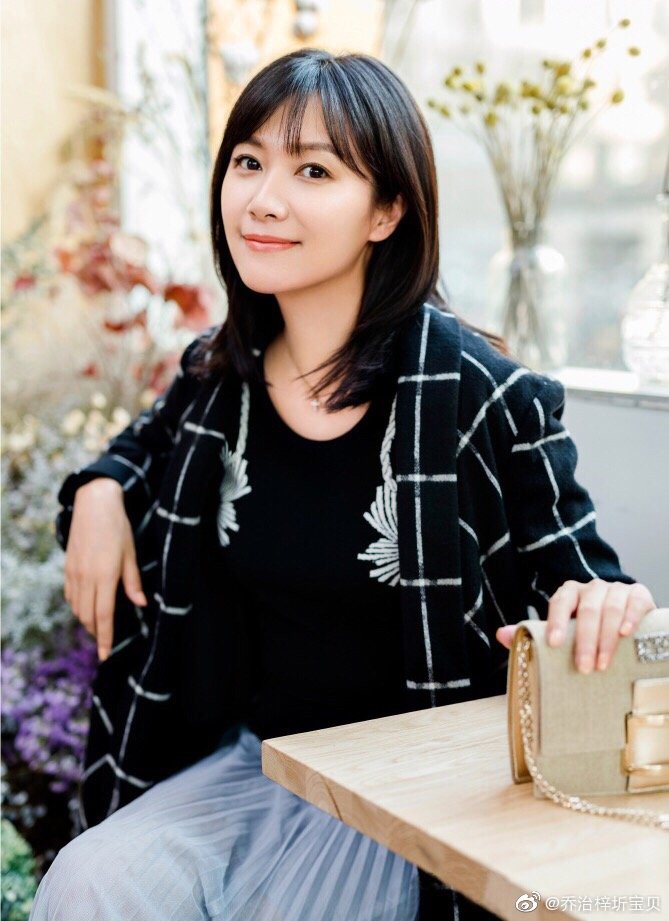 Tứ đại Hoa Đán lừng lẫy sau bao năm: Triệu Vy chưa được mặc áo cưới, Châu Tấn yêu đồng tính với con gái tình địch?