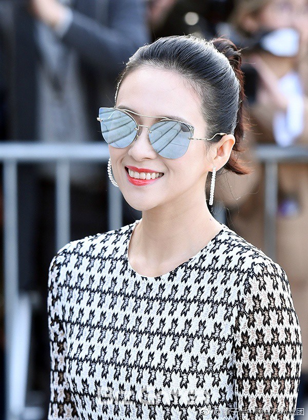 Tứ đại Hoa Đán lừng lẫy sau bao năm: Triệu Vy chưa được mặc áo cưới, Châu Tấn yêu đồng tính với con gái tình địch?