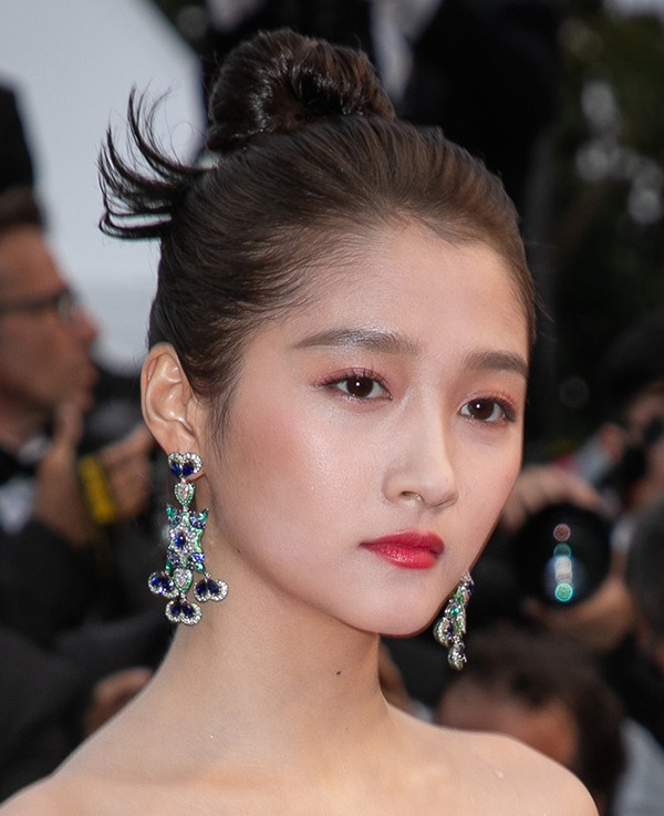 Sao có phong cách làm đẹp ấn tượng ở Cannes 2019