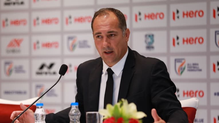 Nhậm chức chưa bao lâu, HLV tuyển Ấn Độ vẫn tự tin đặt mục tiêu vô địch Kings Cup 2019