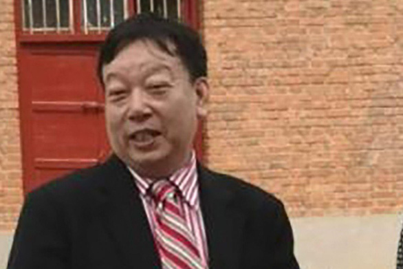 Ôtô Trung Quốc chỉ cần đổ 400 lít nước, chạy được 500km?