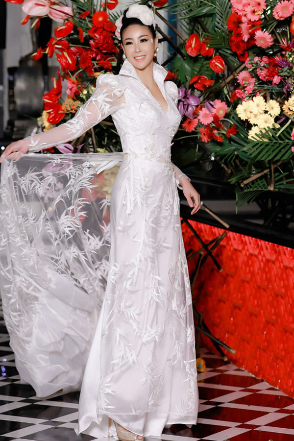 Dàn người đẹp thập niên 1990 hội ngộ trên sàn catwalk