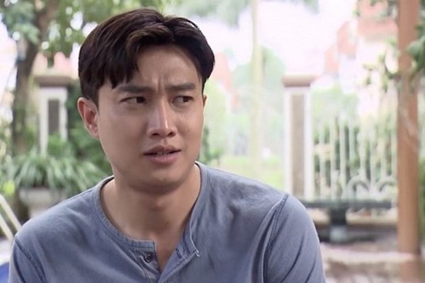 Khối tài sản kếch xù của bố con NSND Hoàng Dũng - Quốc Trường trong Về nhà đi con