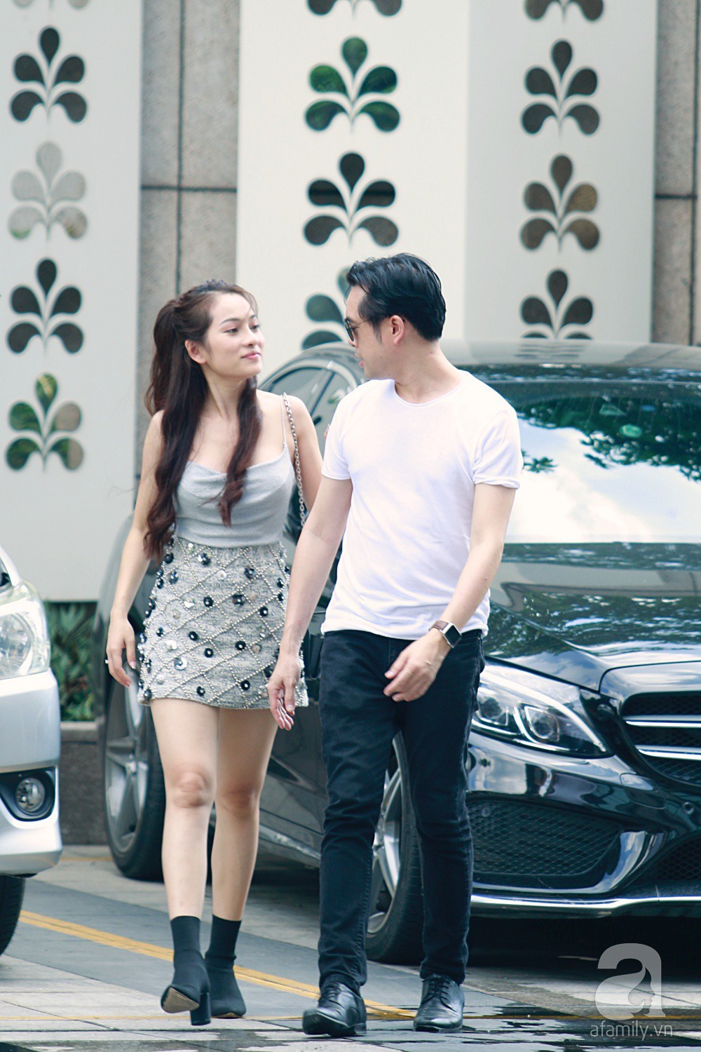 Lộ thiệp cưới của Dương Khắc Linh - Sara Lưu: Đám cưới đã điểm giờ G