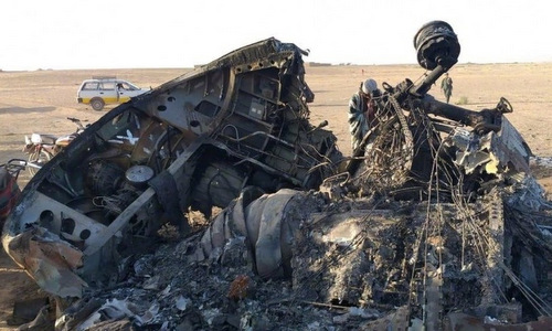 Trực thăng quân sự Mỹ cháy rụi khi đâm xuống đất ở Afghanistan