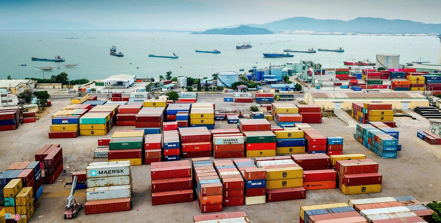 Cận cảnh cảng Quy Nhơn bị bán cổ phần với giá rẻ như cho