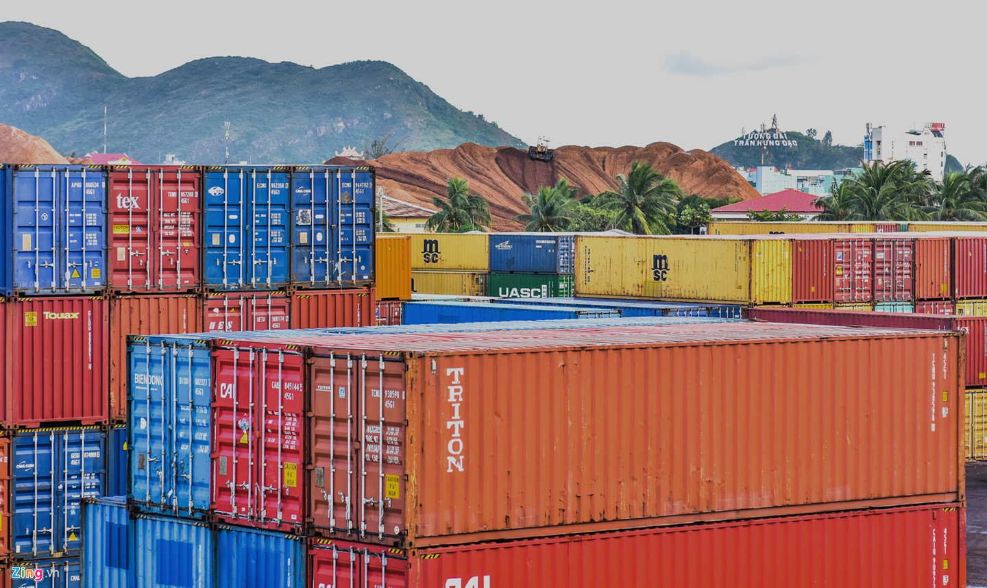 Cận cảnh cảng Quy Nhơn bị bán cổ phần với giá rẻ như cho